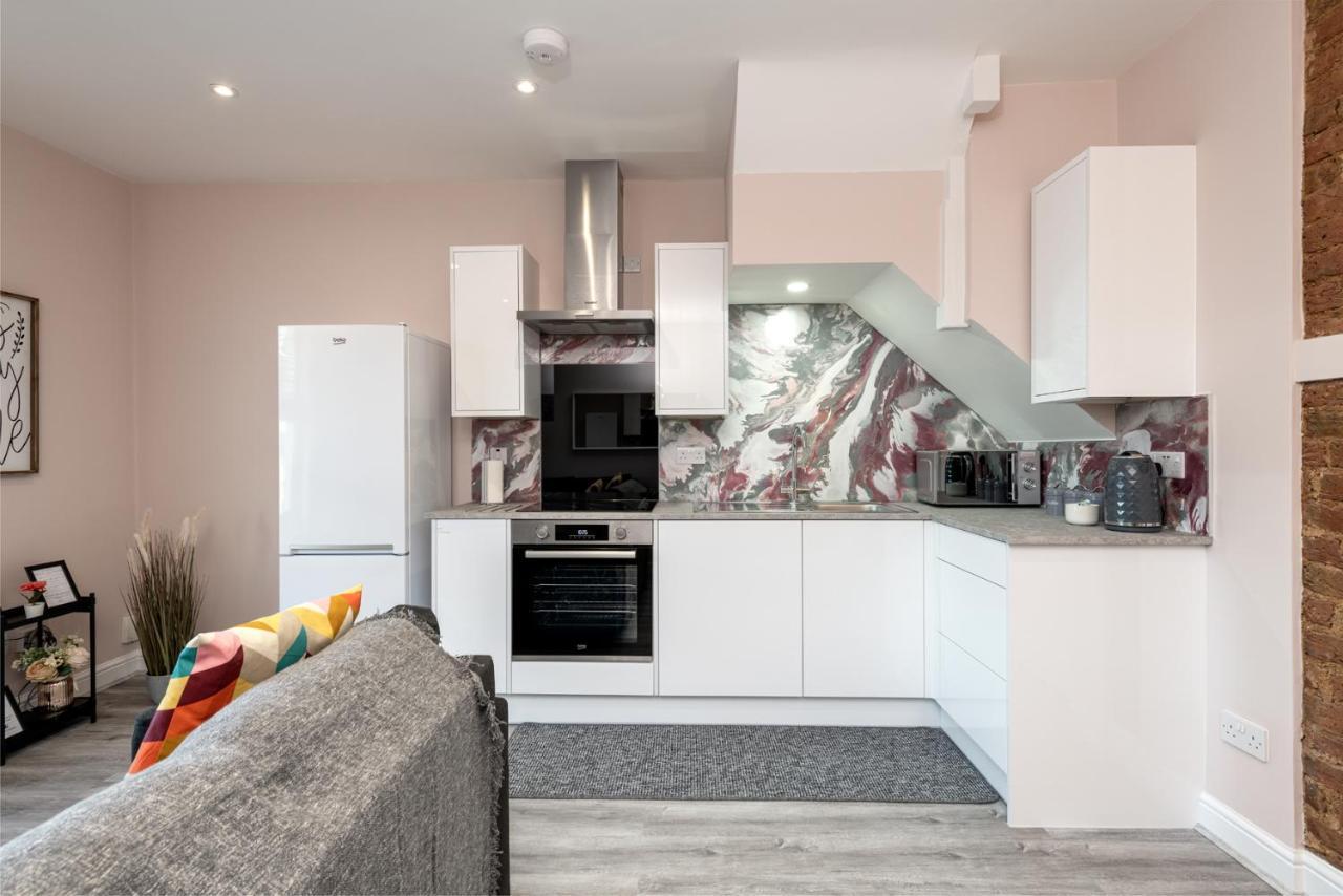 Professional Long Stays - June Availability - Apartment D Gillingham (Kent) Exterior photo